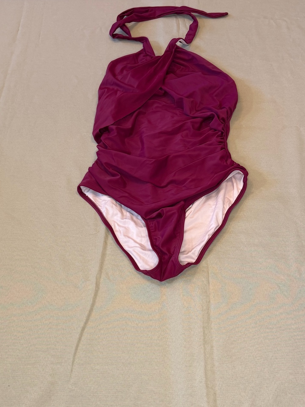 Cupshe Ruched Halter One-Piece Swimsuit in Magenta